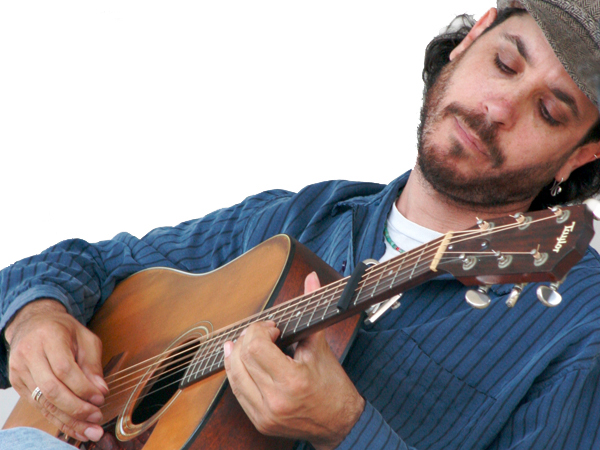 Danny Schmidt in performance